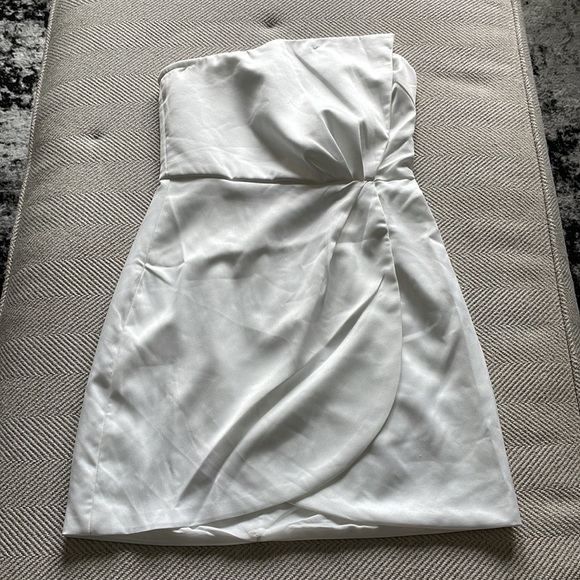 superdown Dress - Picture 6 of 7